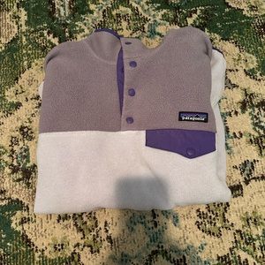 Women’s Patagonia quarter button down size medium